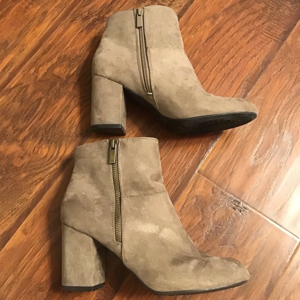 Heeled Booties - Picture 3 of 8